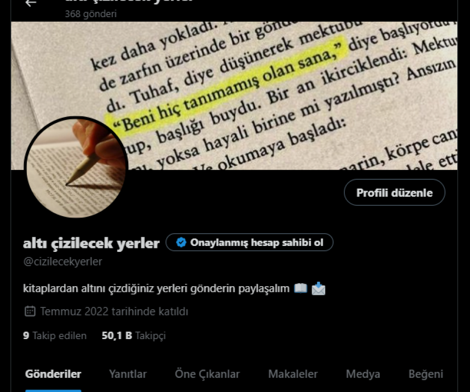 Kitap / yazı konseptli twitter sayfası